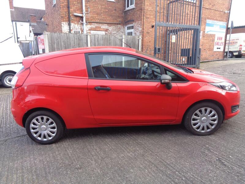 FORD FIESTA VAN