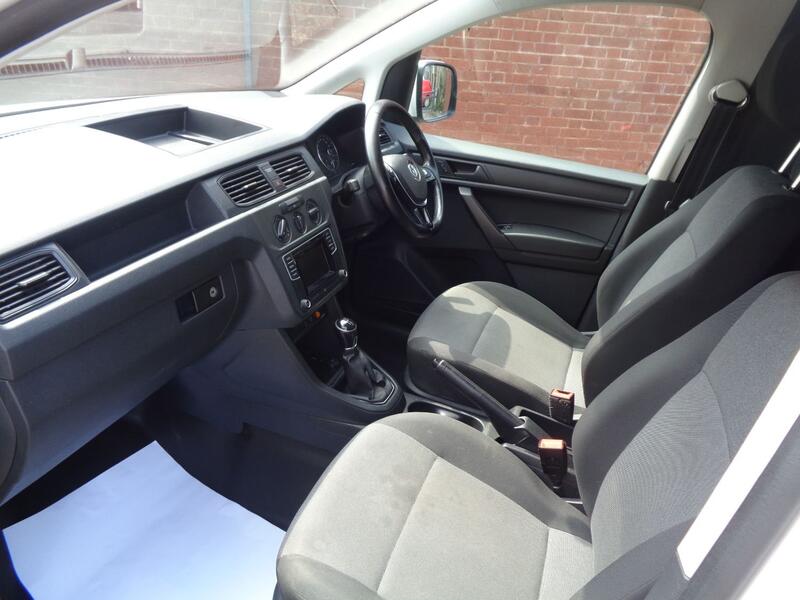 VOLKSWAGEN CADDY