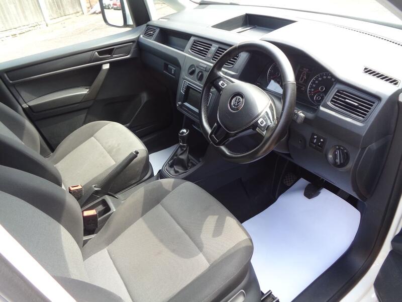 VOLKSWAGEN CADDY