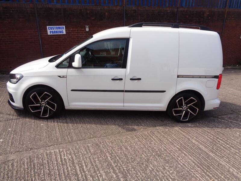VOLKSWAGEN CADDY