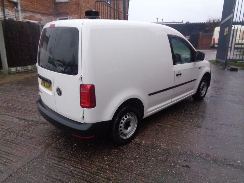 VOLKSWAGEN CADDY