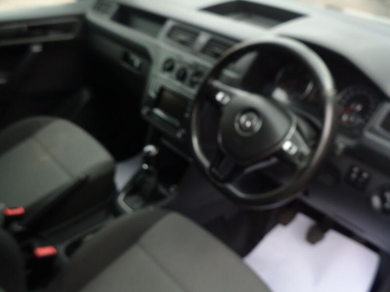 VOLKSWAGEN CADDY