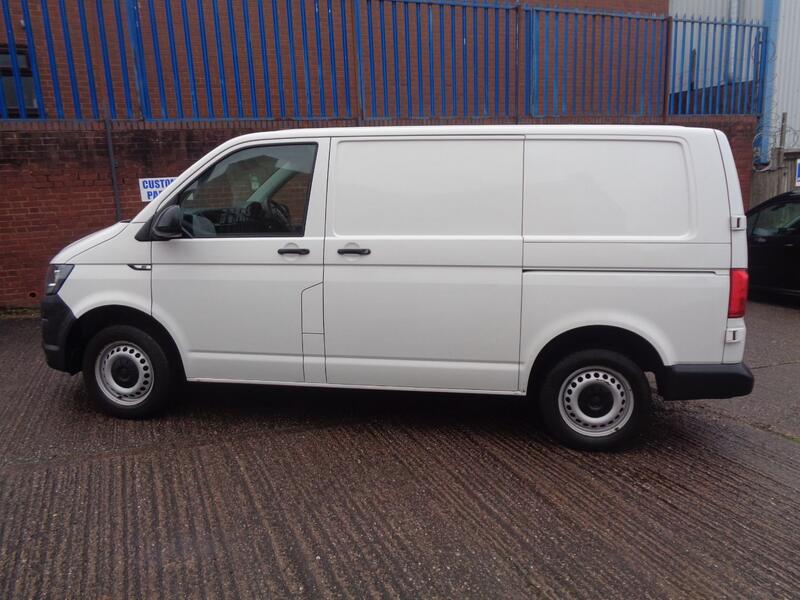 VOLKSWAGEN TRANSPORTER