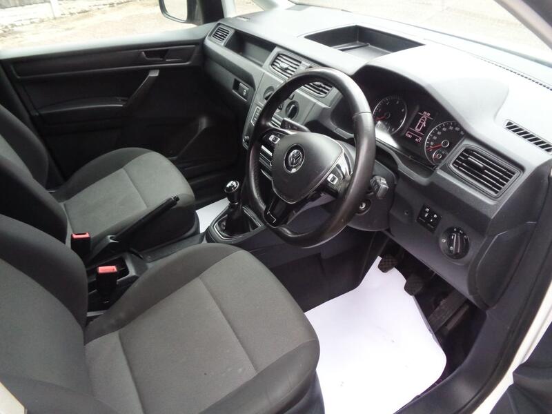 VOLKSWAGEN CADDY