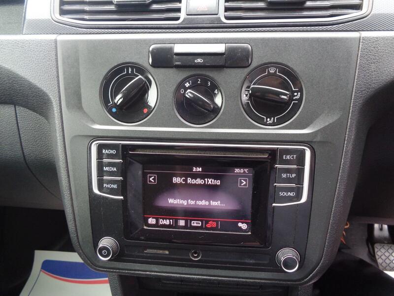 VOLKSWAGEN CADDY