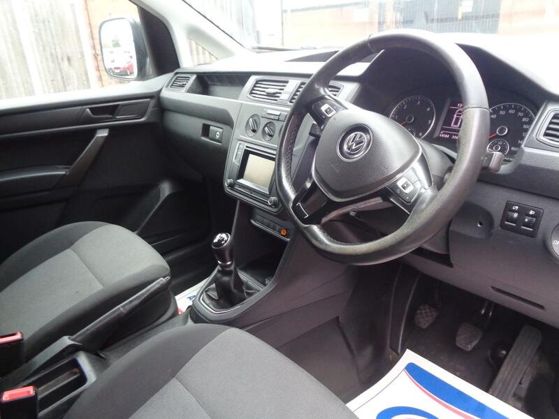 VOLKSWAGEN CADDY
