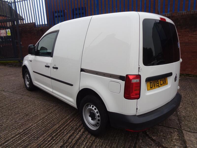 VOLKSWAGEN CADDY