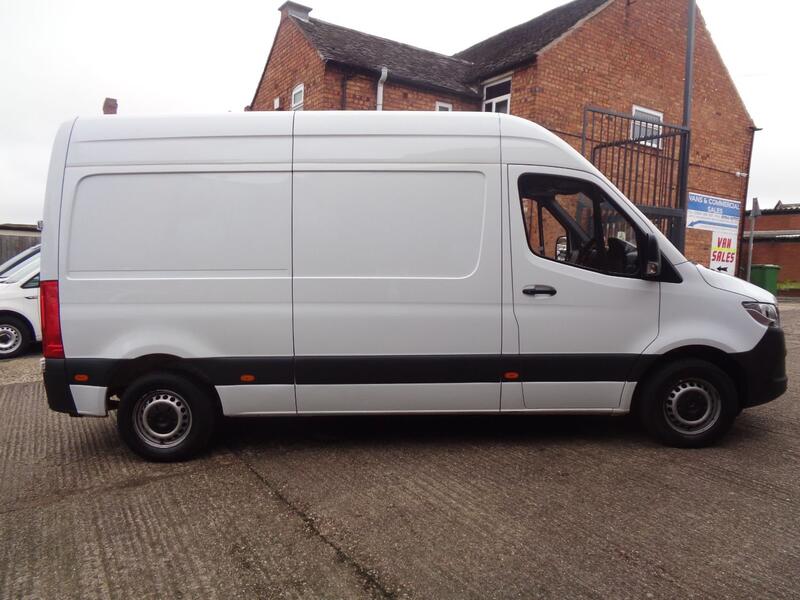 MERCEDES-BENZ SPRINTER