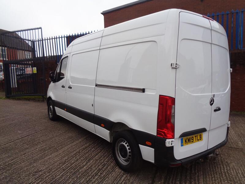 MERCEDES-BENZ SPRINTER