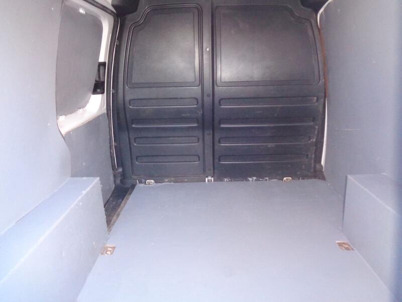 VOLKSWAGEN CADDY