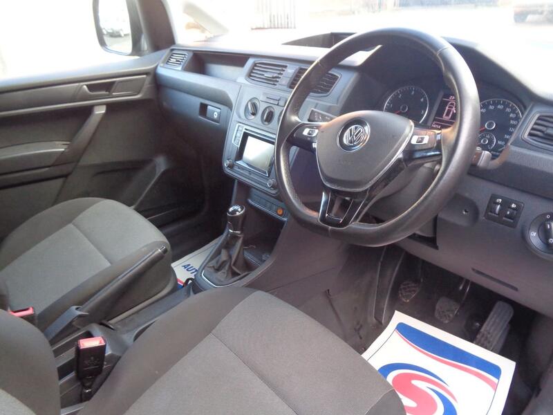 VOLKSWAGEN CADDY
