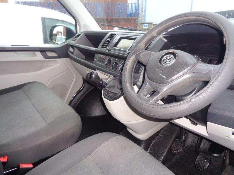 VOLKSWAGEN TRANSPORTER