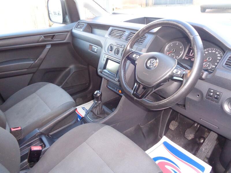 VOLKSWAGEN CADDY