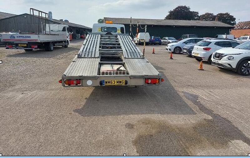 MITSUBISHI CANTER