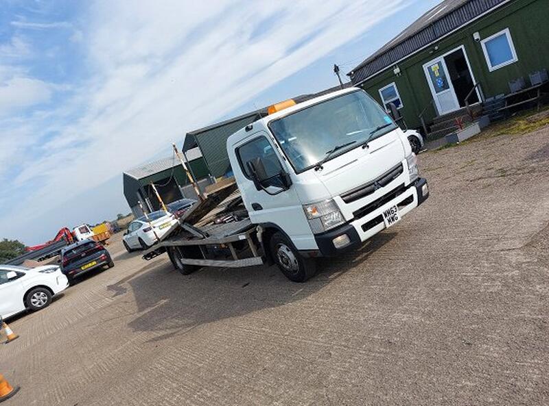 MITSUBISHI CANTER