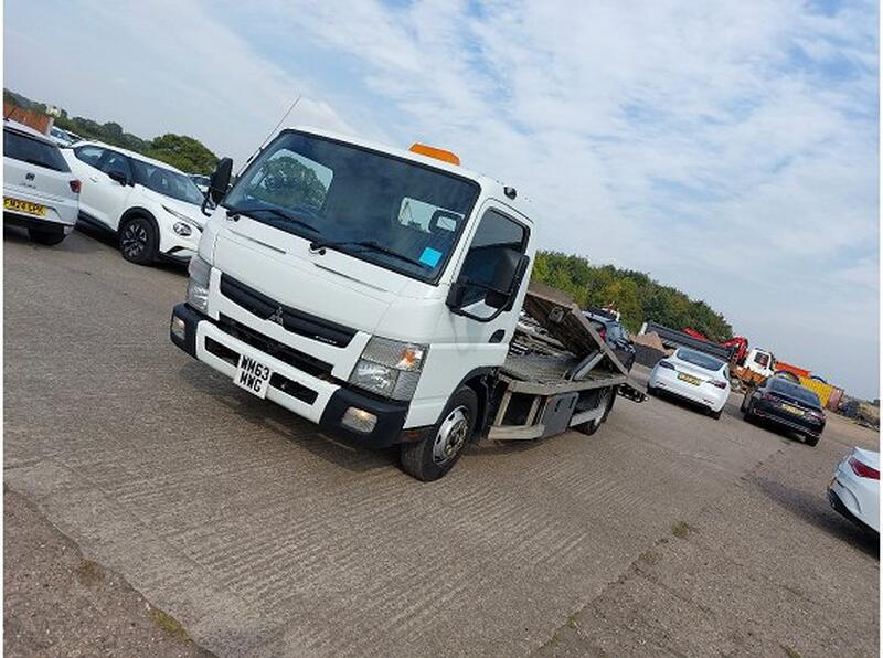 MITSUBISHI CANTER