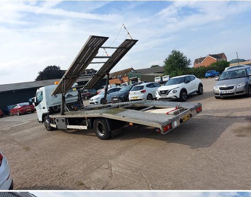 MITSUBISHI CANTER