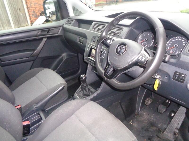 VOLKSWAGEN CADDY