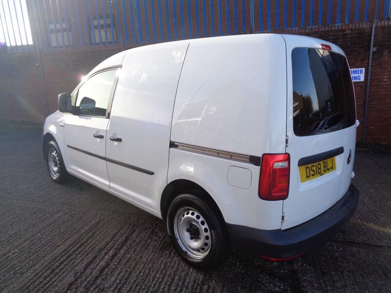 VOLKSWAGEN CADDY