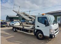 MITSUBISHI CANTER
