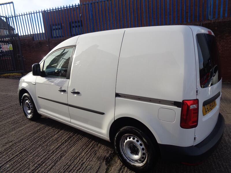 VOLKSWAGEN CADDY
