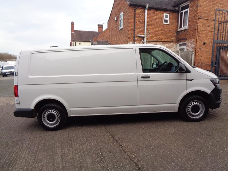 VOLKSWAGEN TRANSPORTER