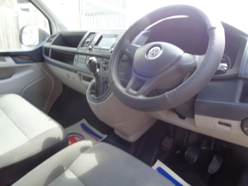 VOLKSWAGEN TRANSPORTER