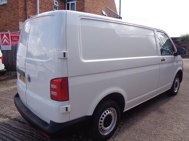 VOLKSWAGEN TRANSPORTER