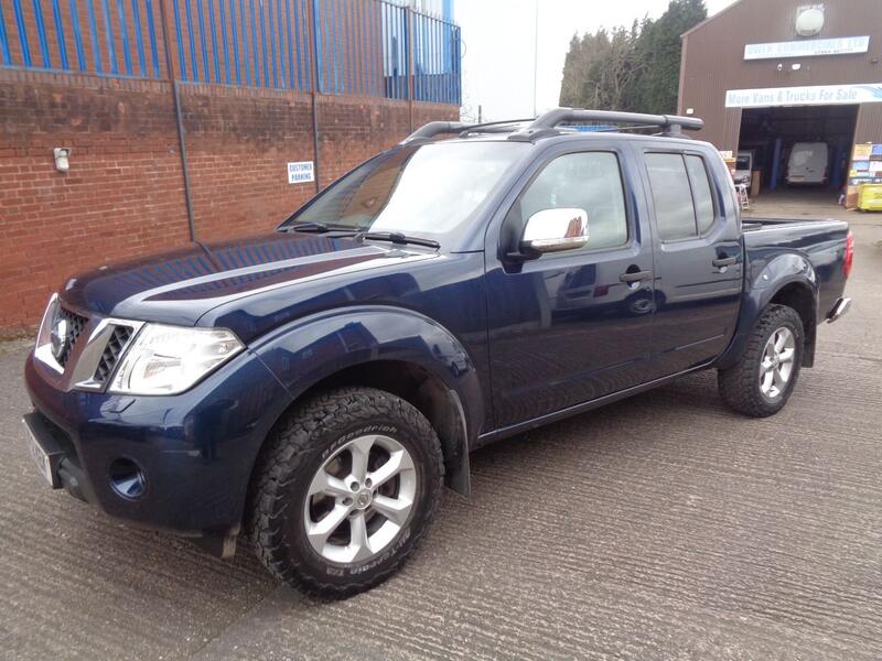 NISSAN NAVARA
