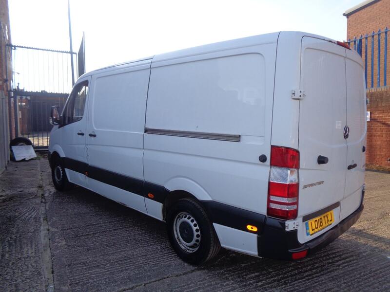 MERCEDES-BENZ SPRINTER