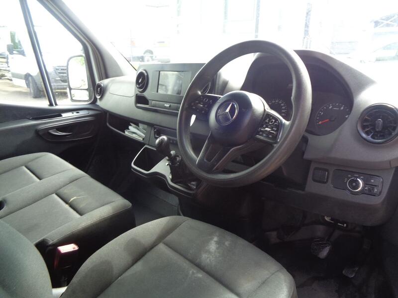 MERCEDES-BENZ SPRINTER