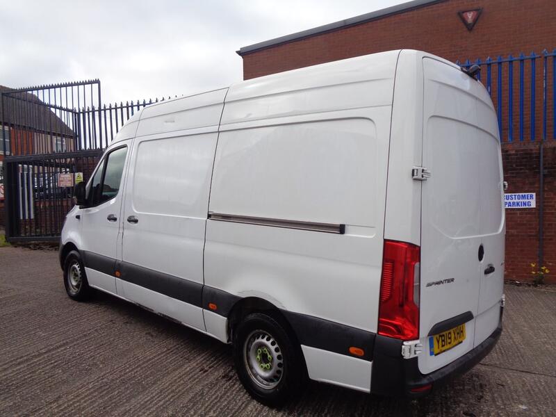 MERCEDES-BENZ SPRINTER